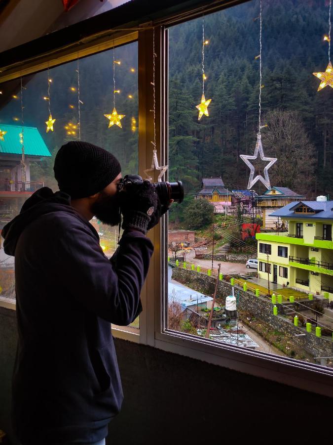 I Love Kasol Hostel & Rooftop Cafe Exterior photo